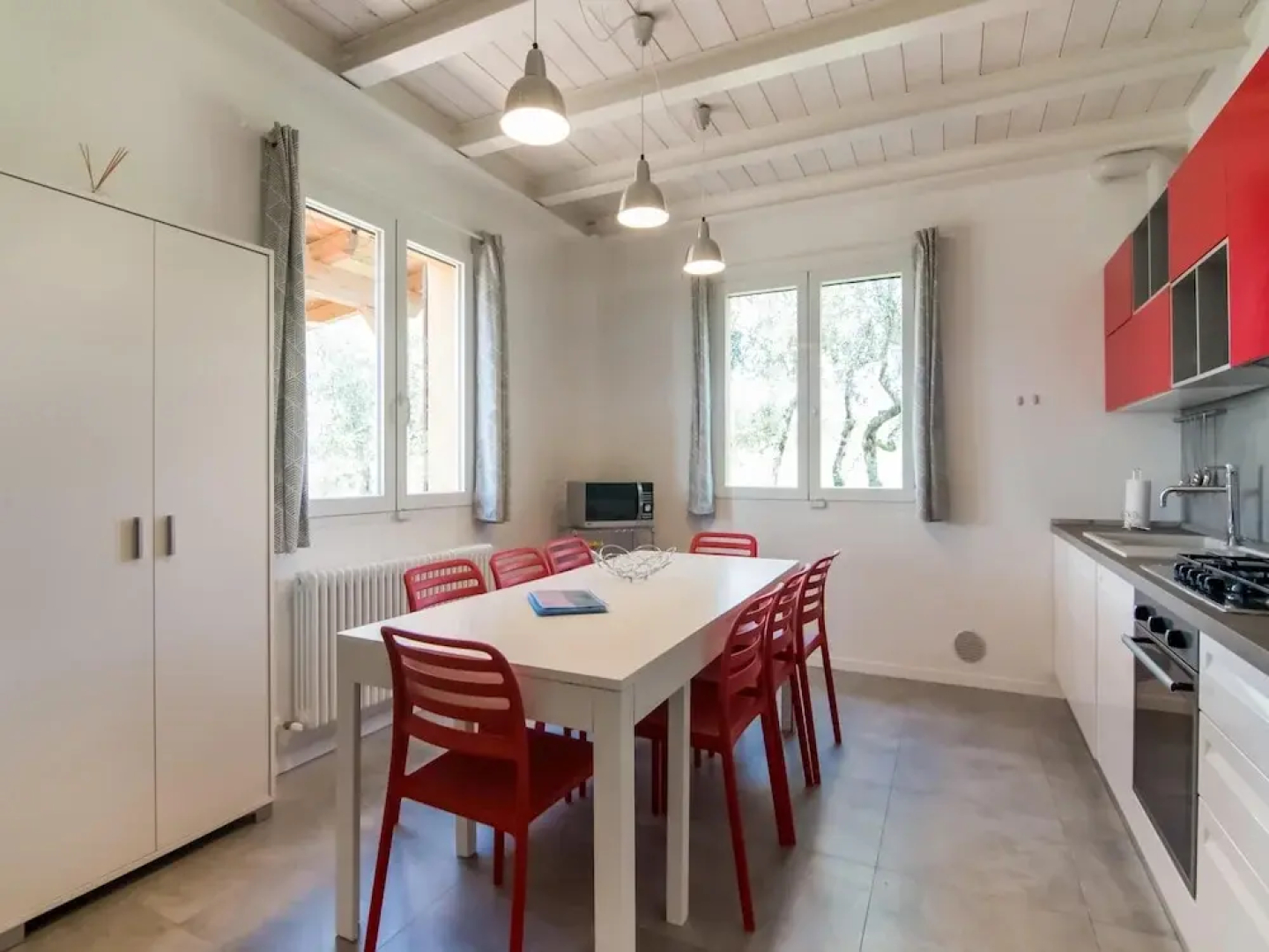 Villa in Ostra Vetere With Pool and Jacuzzis