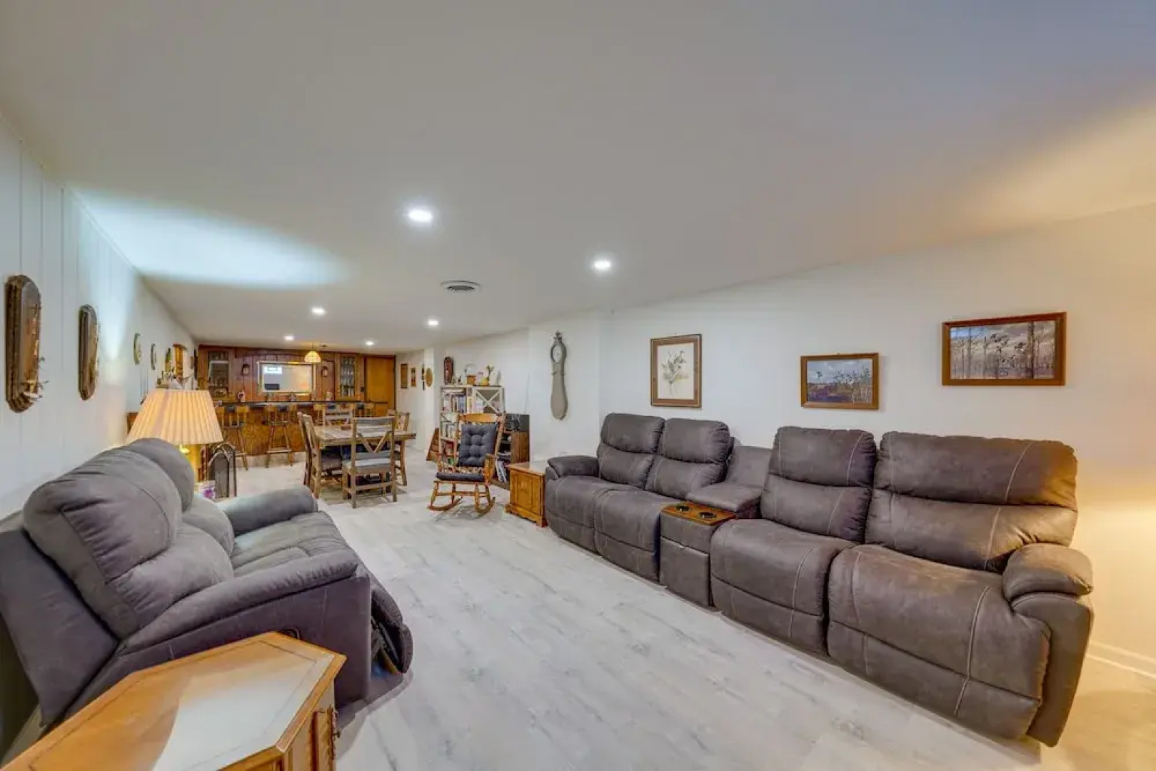 'coty's House' Illinois Getaway w/ Bar: Near Golf!