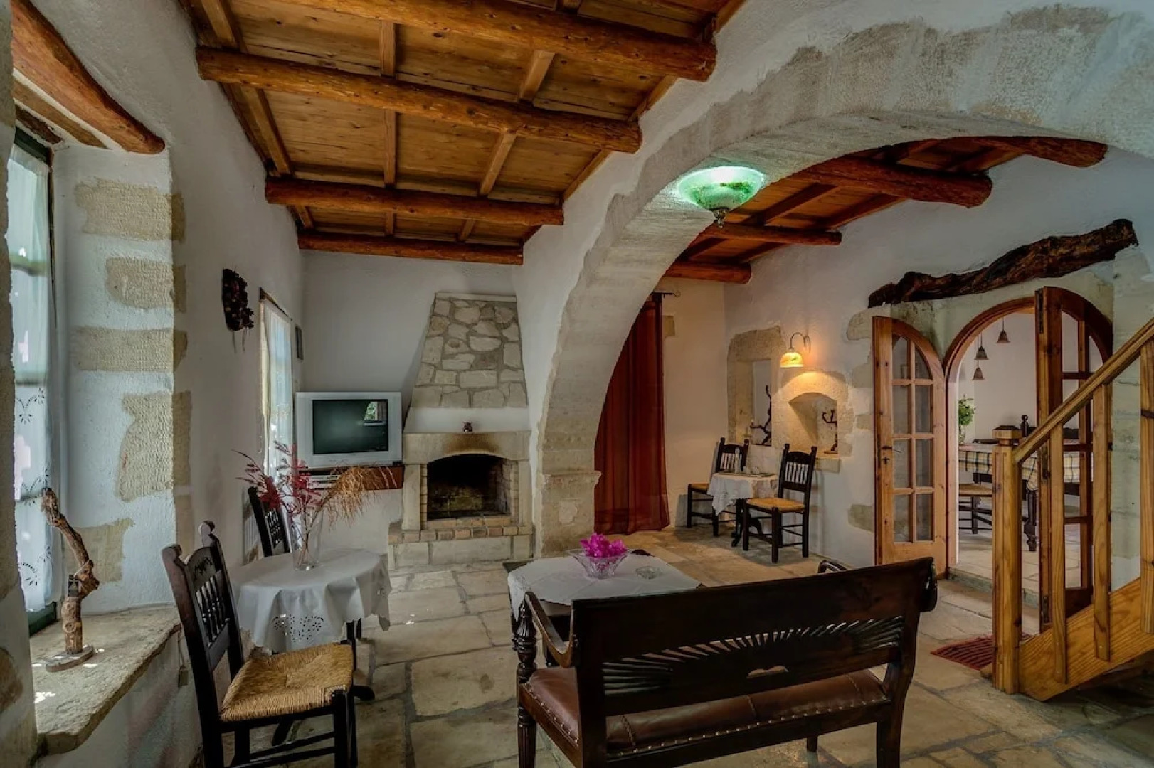 Ideal for 2 families, small village close to beaches