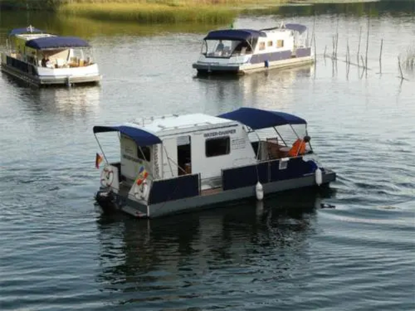 Hausboot _Wassercamper_ SCHW 930