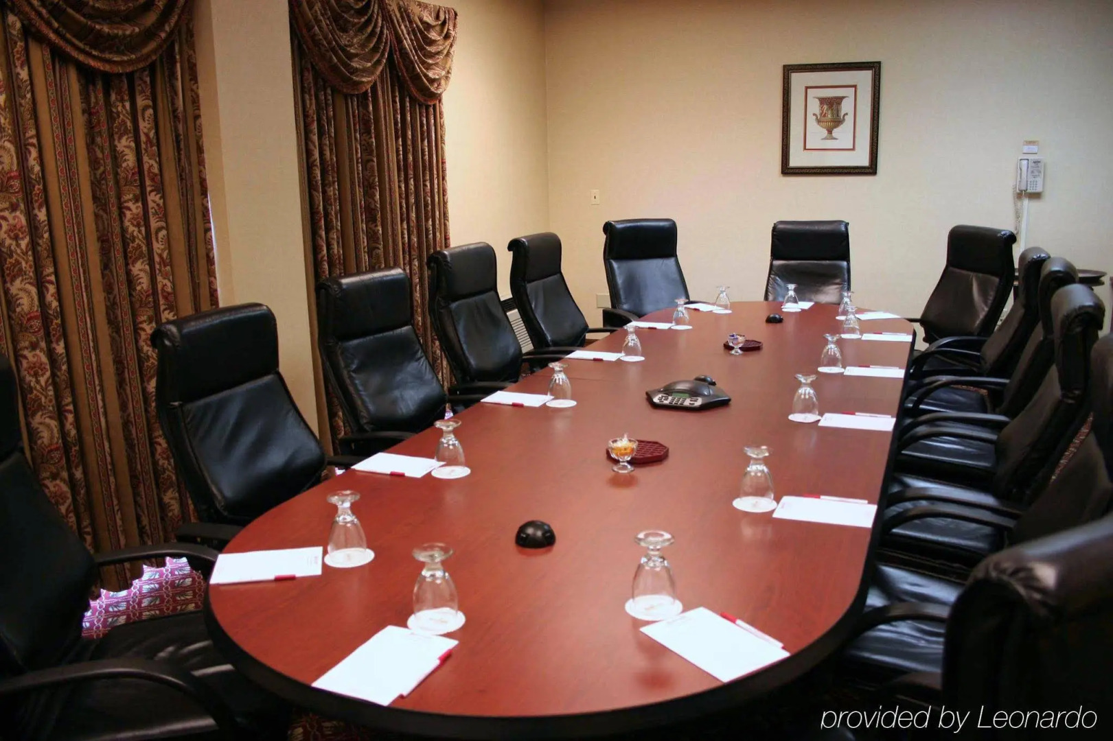 Crowne Plaza Columbus North- Worthington by IHG