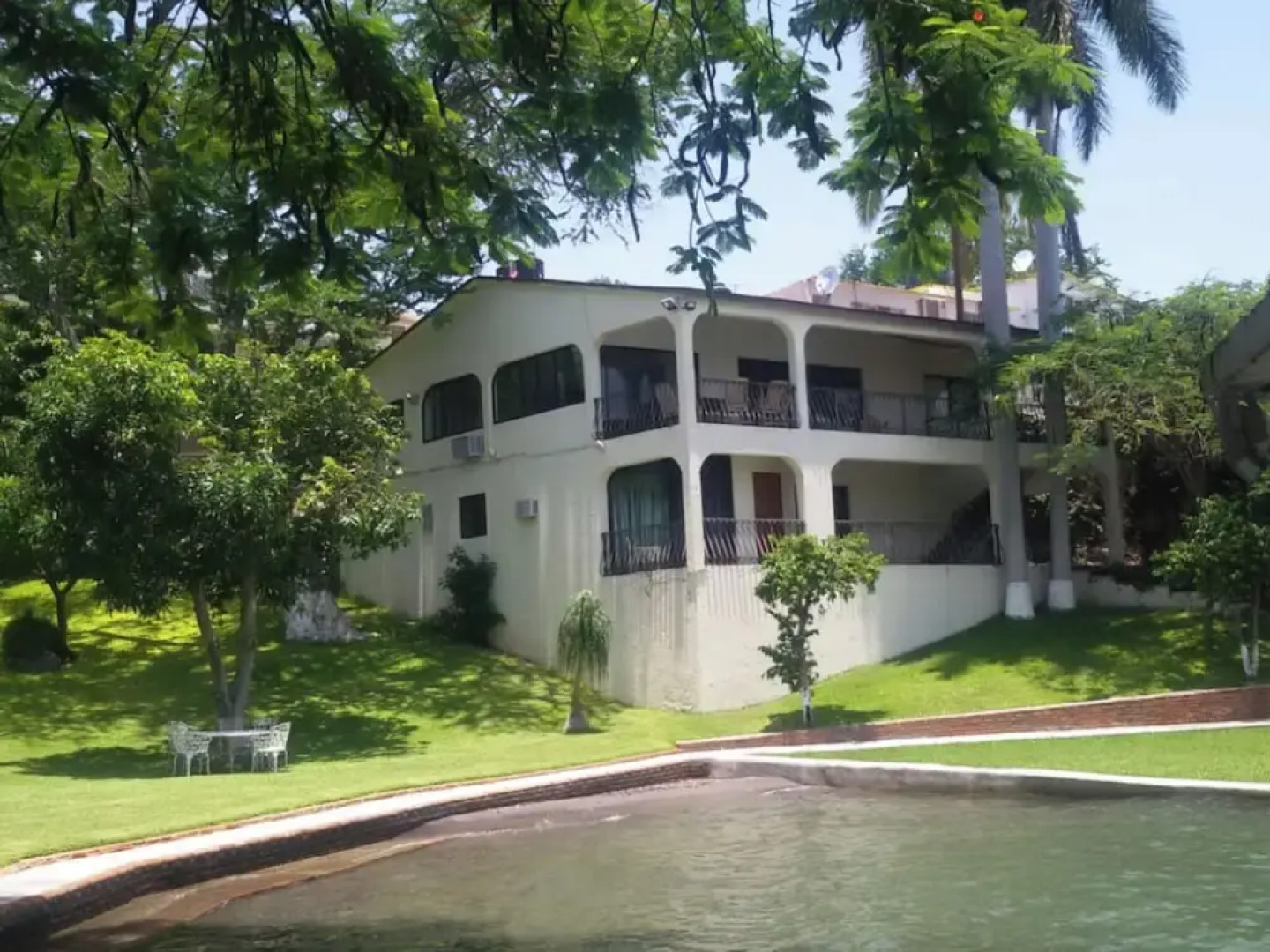 Room in House - Dream House on Lake Tequesquitengo