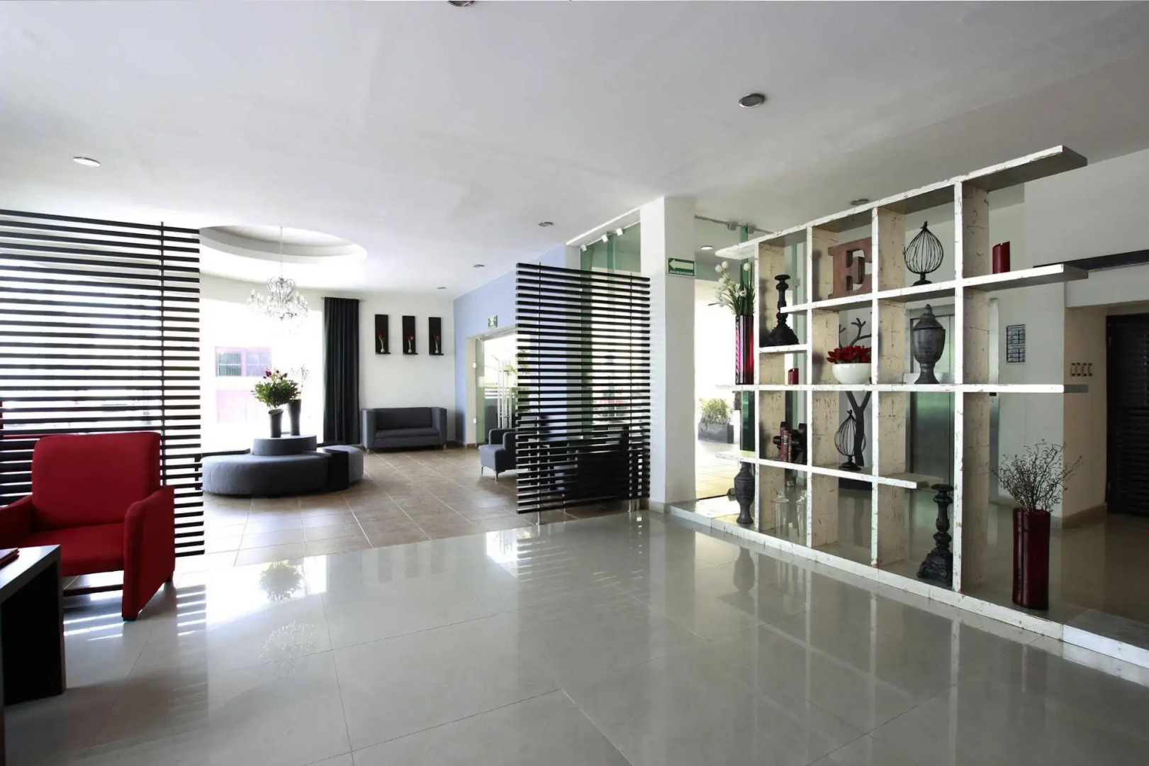 Hotel Embajadores