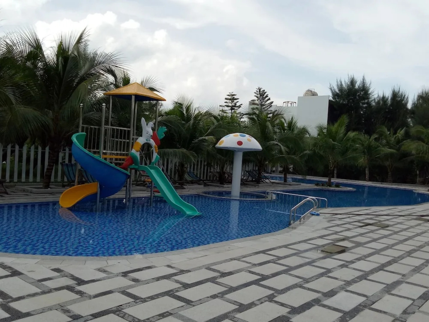 Oceanward Hotels & Resorts