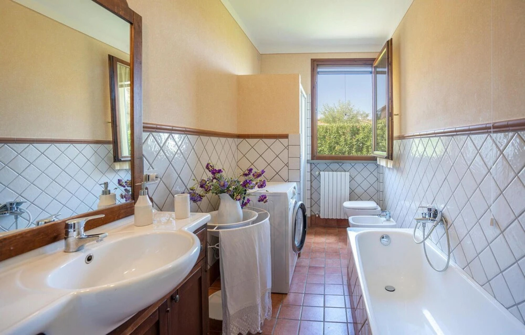 Amazing Home in Lajatico -pi- With 3 Bedrooms and Wifi