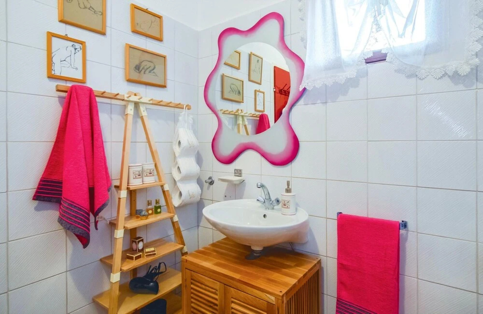 Awesome Home in Zrnovnica With 2 Bedrooms, Wifi and Outdoor Swimming Pool