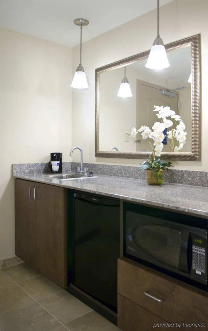 Hampton Inn & Suites Savannah-Airport