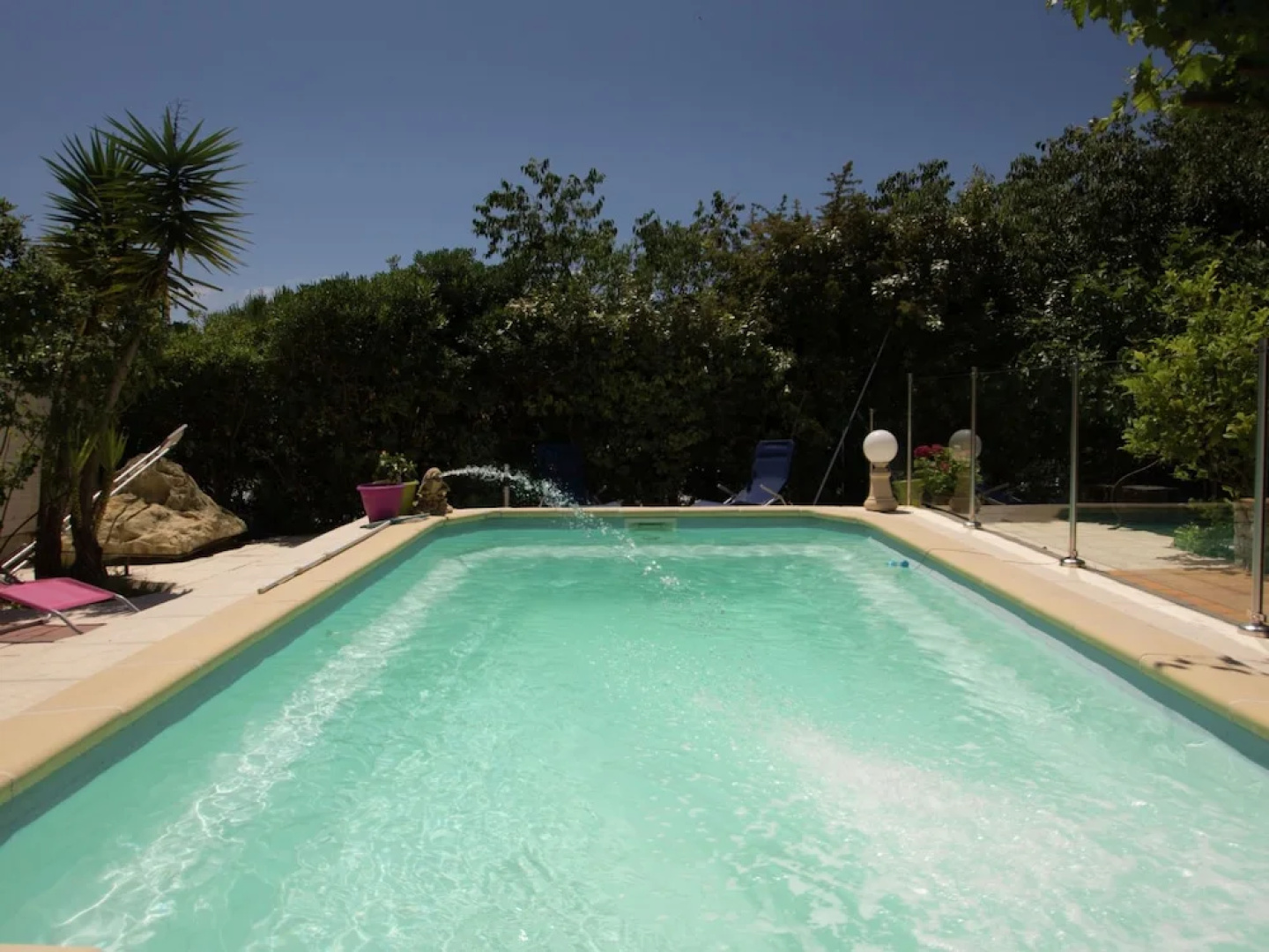 Apartment in a Villa With Shared Pool in La Ciotat, 5 min From the Beach!