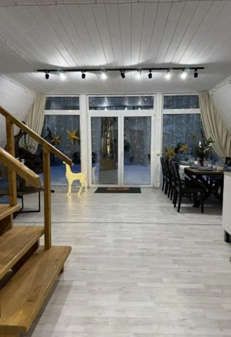 Klever House (Клевер Хаус) Лехтуси Парк