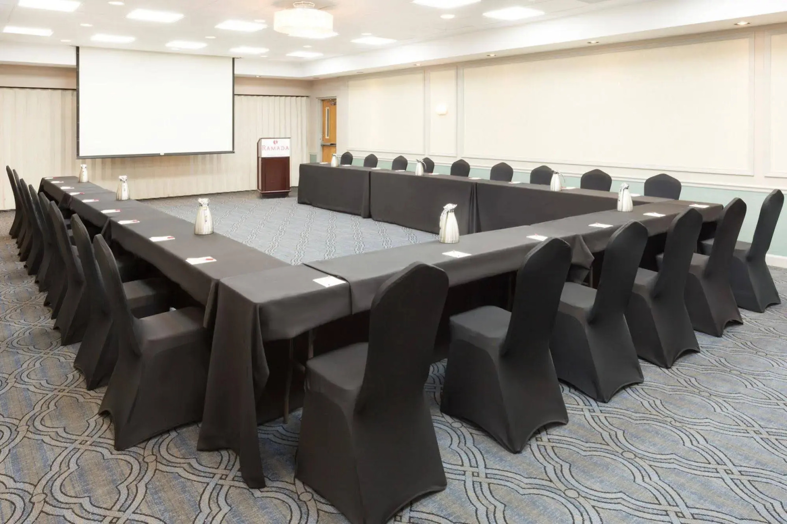 Ramada Plaza Chicago North Shore