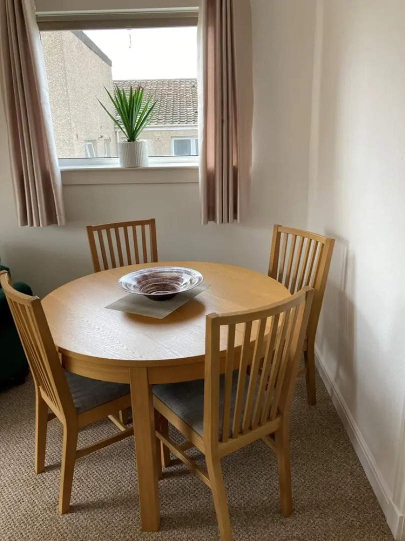 The Waterside Apartment 6