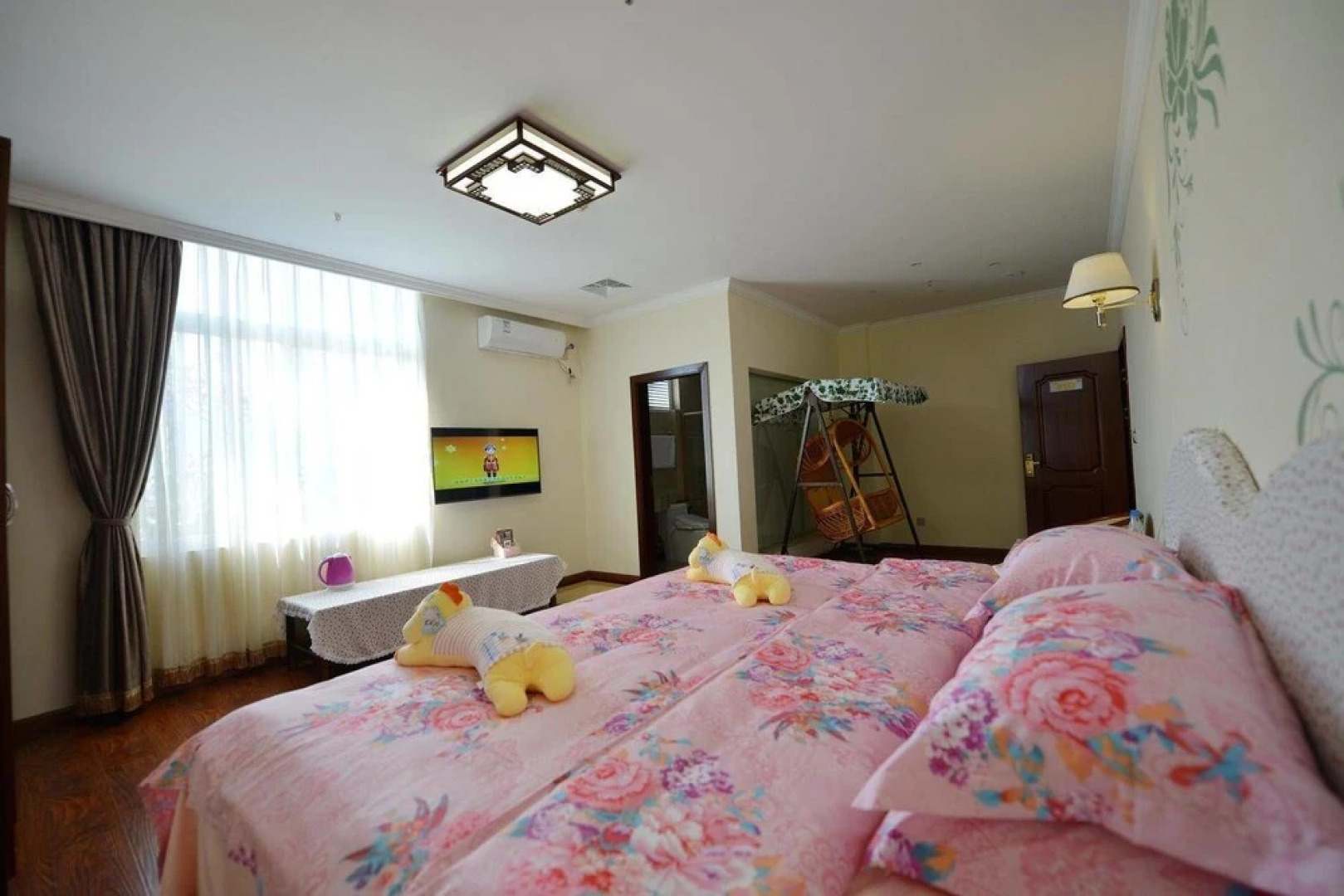 Xishu Sunshine Garden Hotel