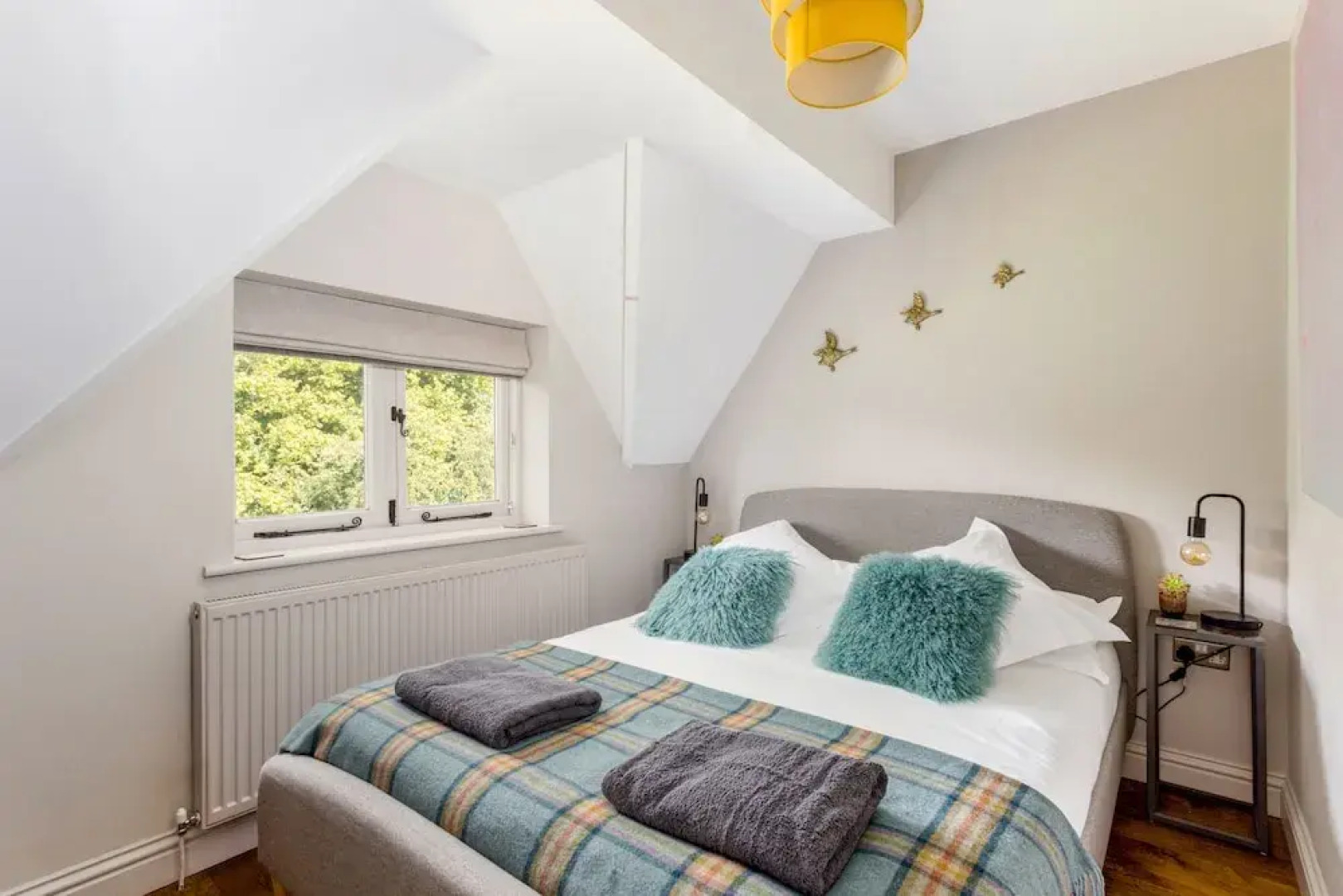 Spacious & Stylish Cotswold Family home