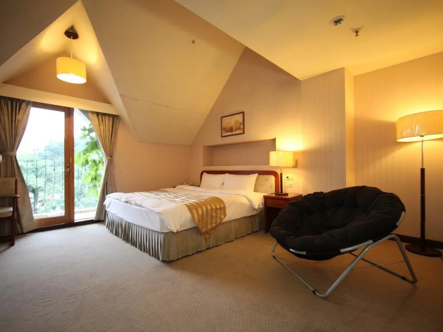 Crystal Hotel