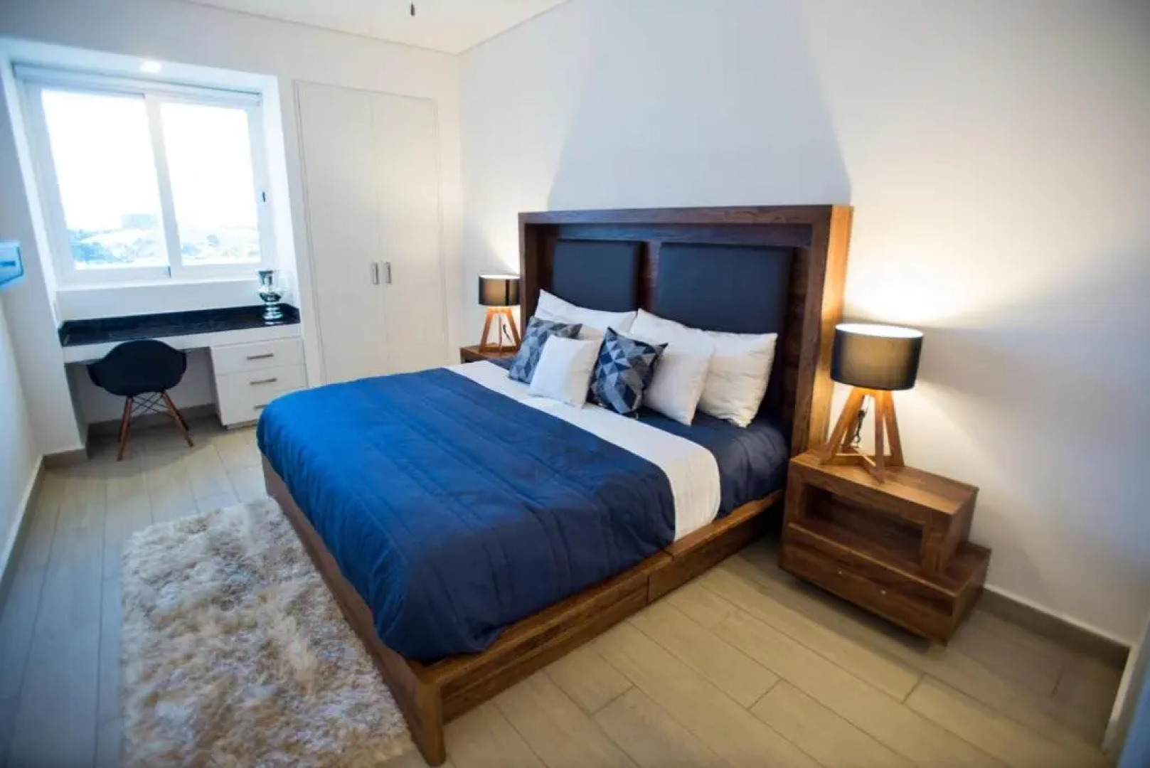 Real View Towers E306 by Casago