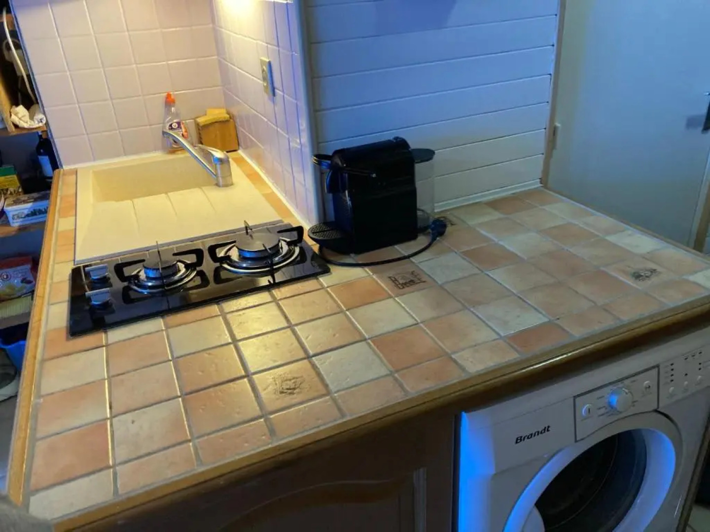 Appartement 2 pièces pieds des pistes terrasse face à la montagne