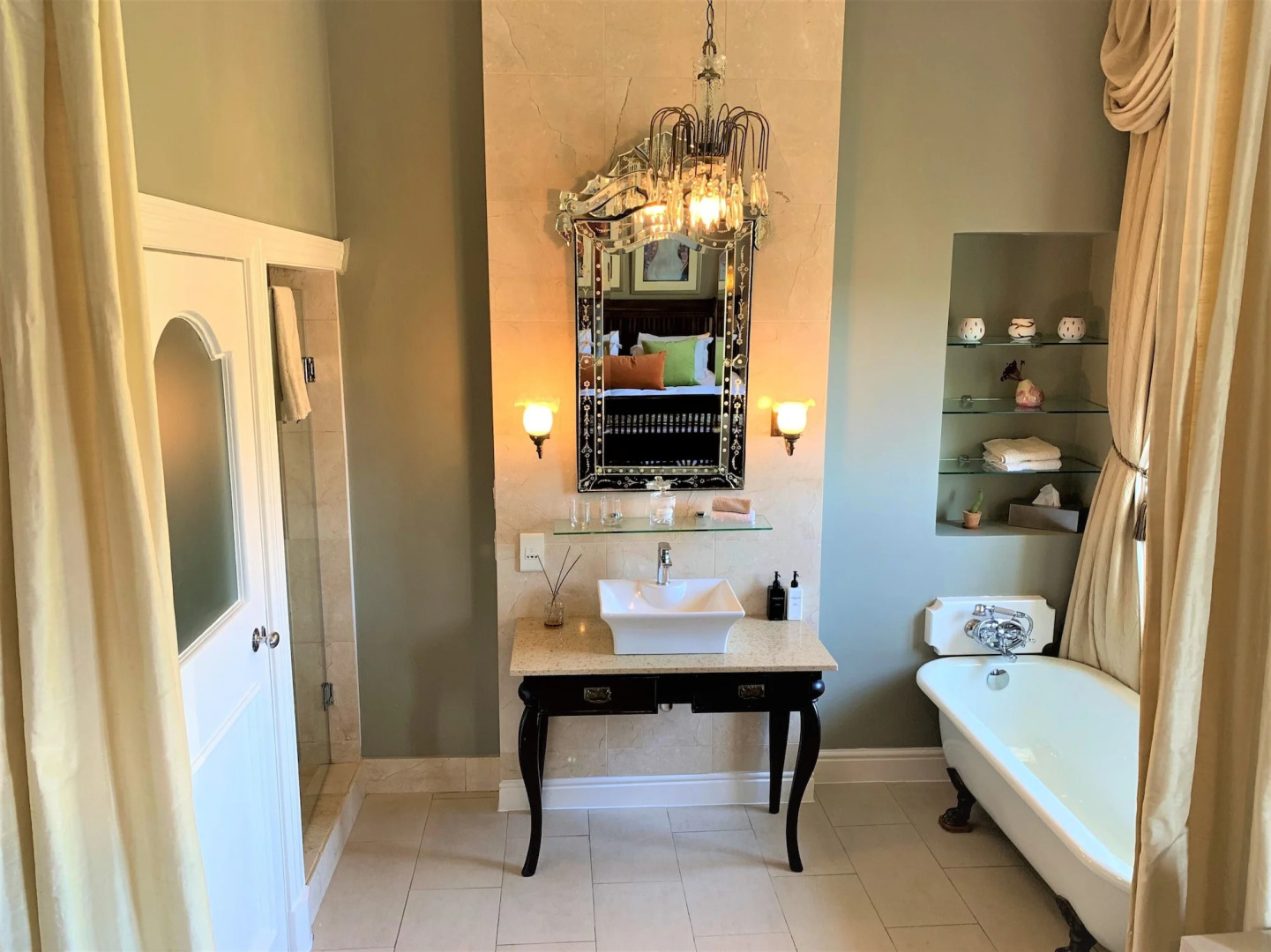 Abbey Manor Luxury Guesthouse