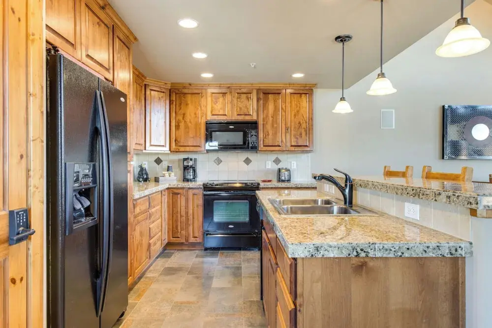 Spacious Fraser Gem: 7 Mi to Winter Park!