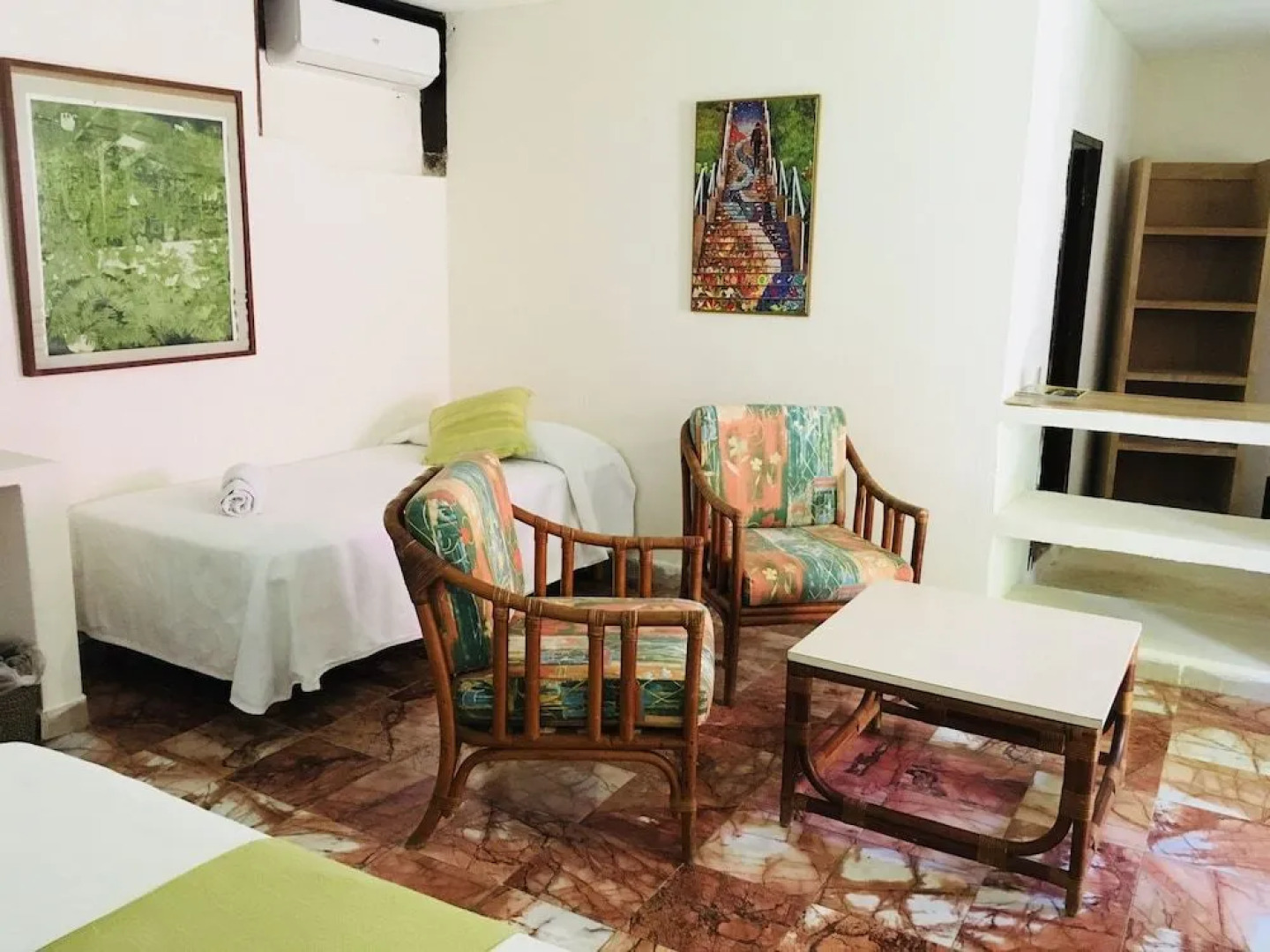 Maria's Kan Kin with Private Beach