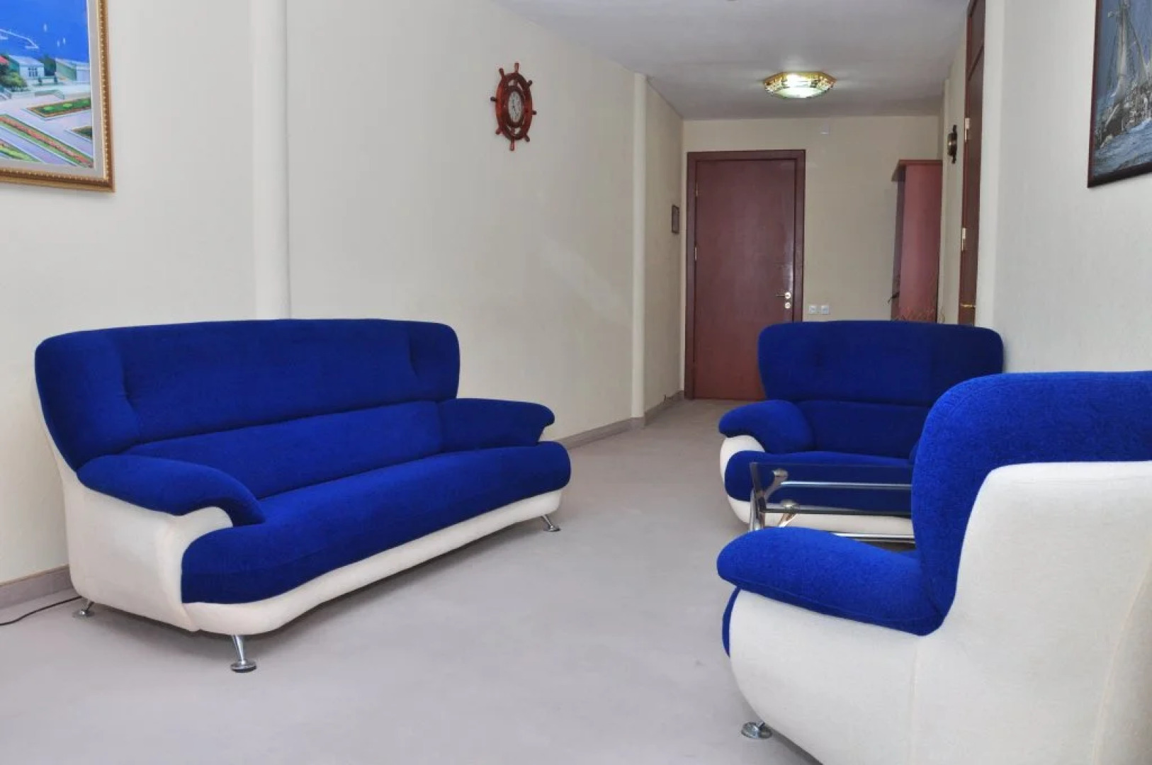 Отель «Яхт-клуб»