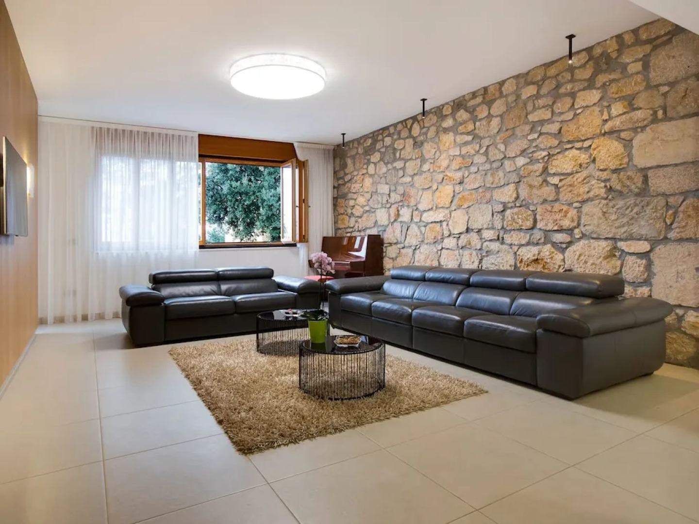 Modern Apartment in Rijeka With Garden