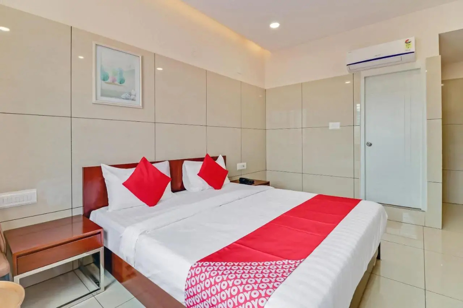 Sri Vinayaka Lodge by OYO Rooms