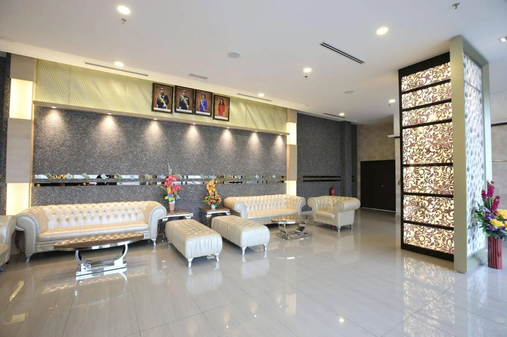 SEM9 Senai ''Formerly Known as Perth Hotel"