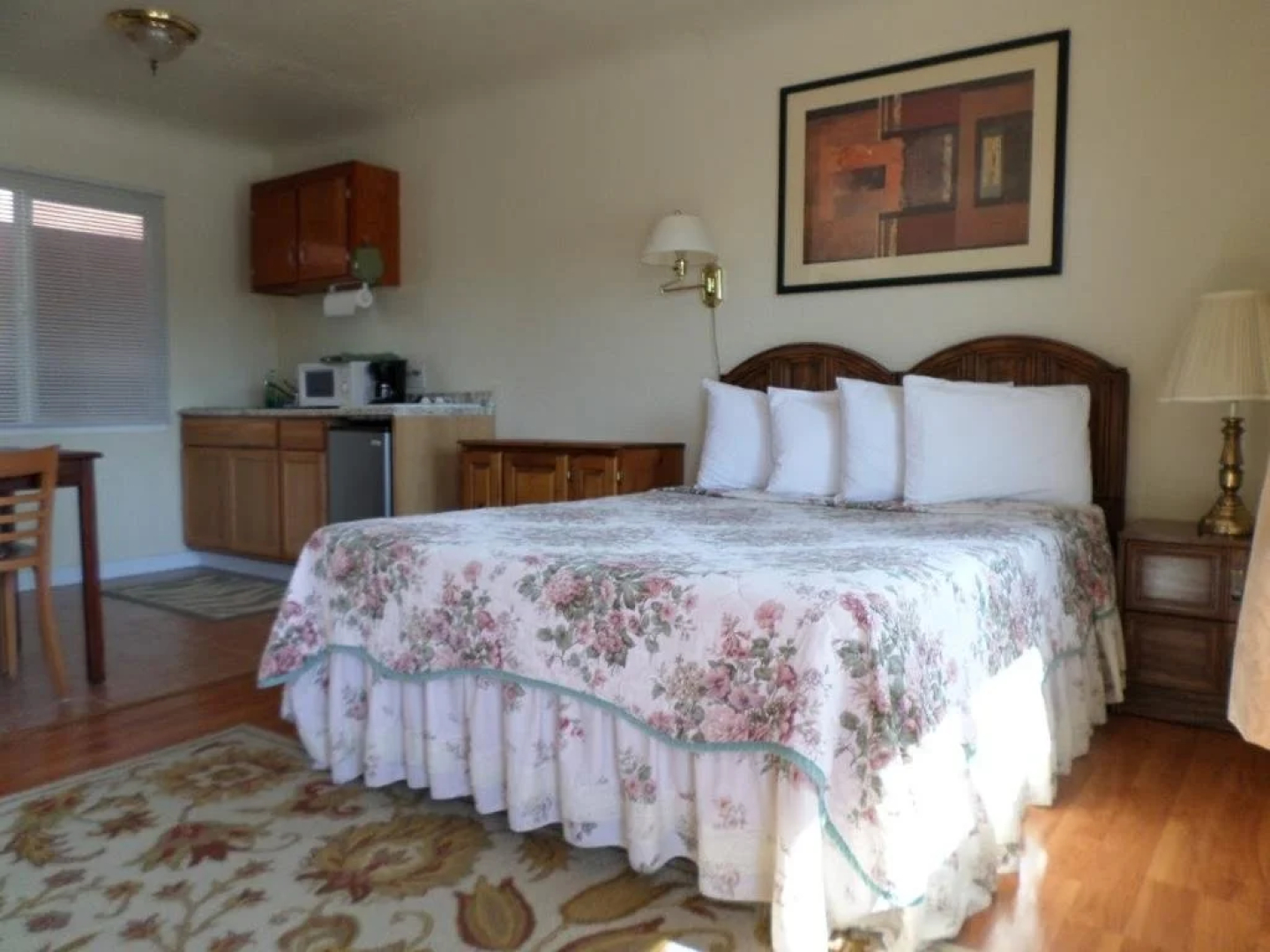 Fir Grove Motel
