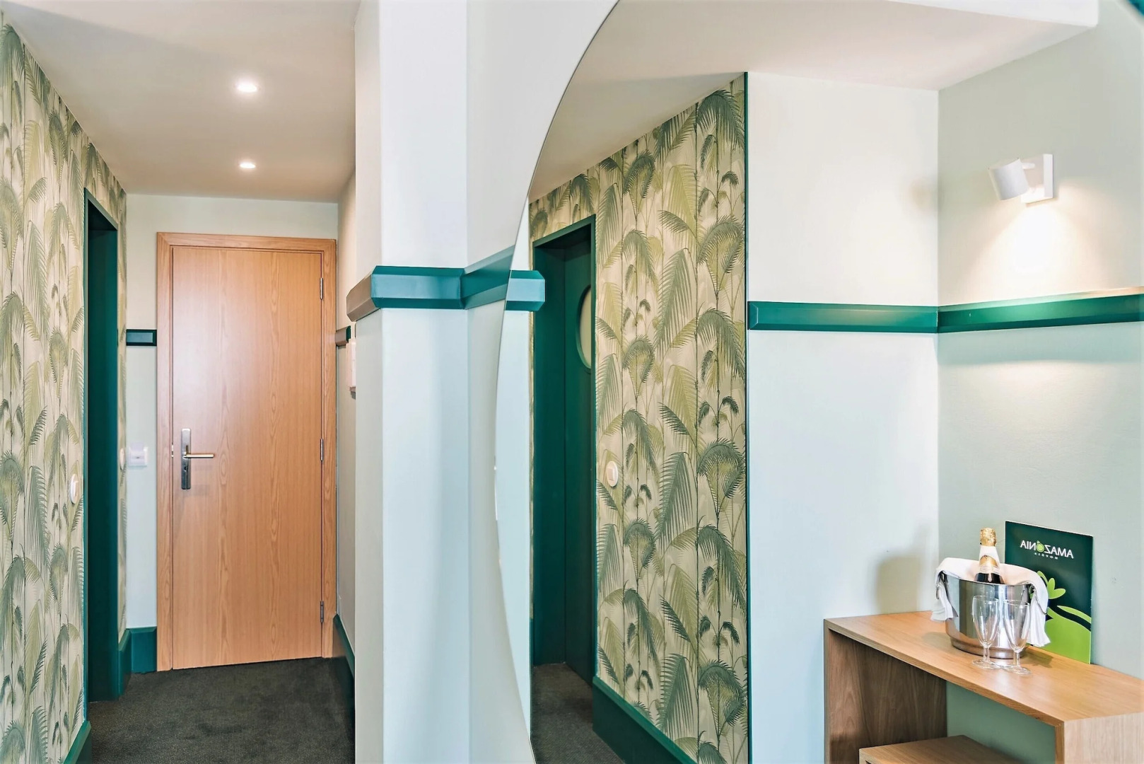 Holiday Inn Express and Suites Lisbon Principe Real by IHG