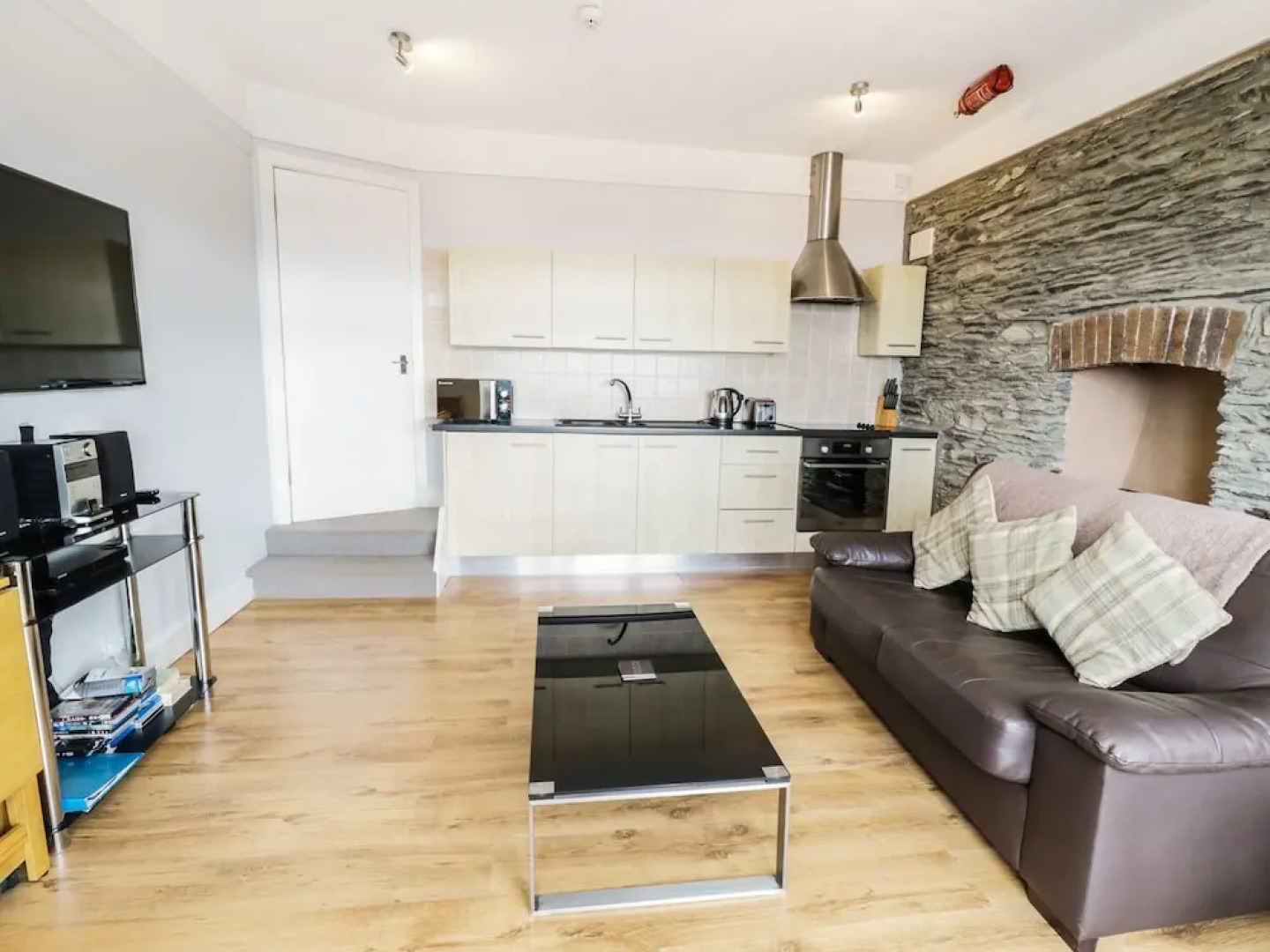 Min y Mor 1, Aberdovey