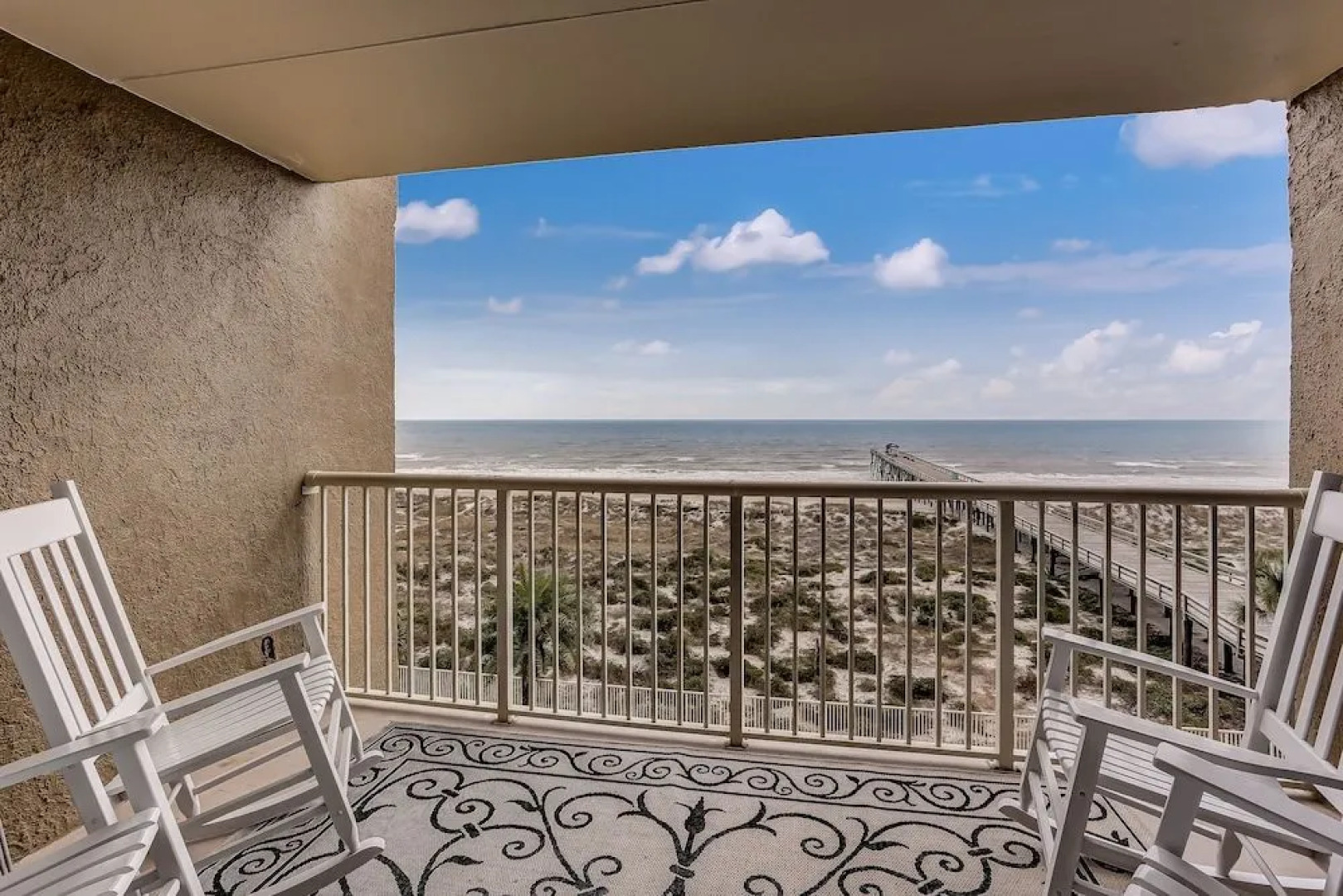 Tastefully Decorated Condo with Scenic Beach Views by RedAwning
