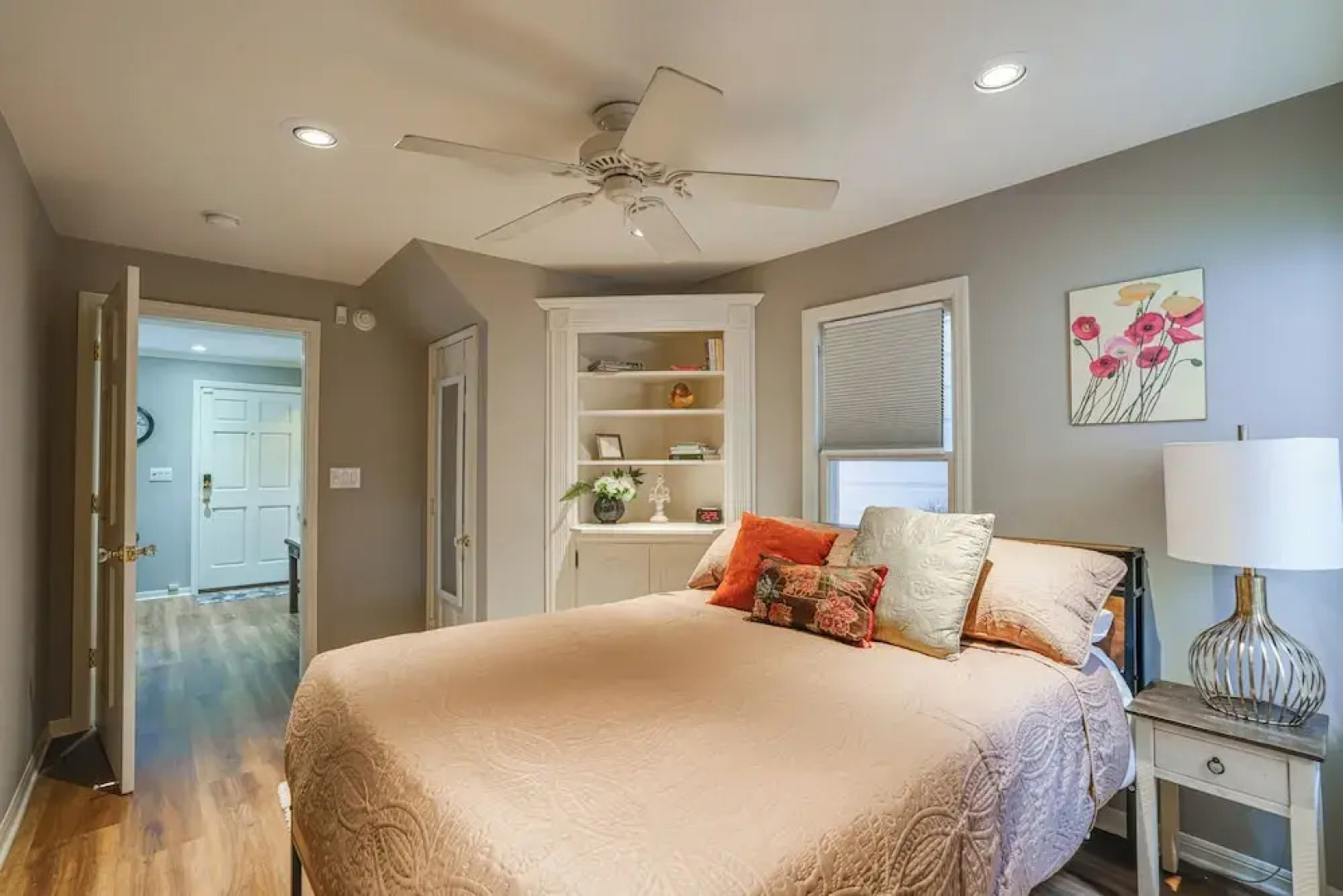 Mt Dora Garden Cottage w/ Patios, Walk to Downtown