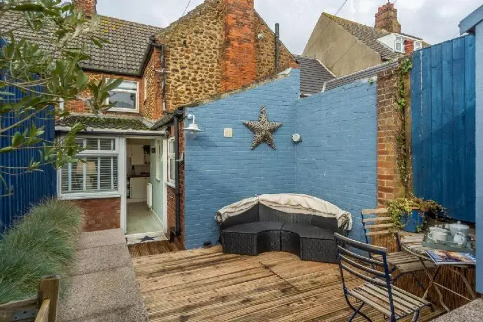 No33 Seagull Cottage