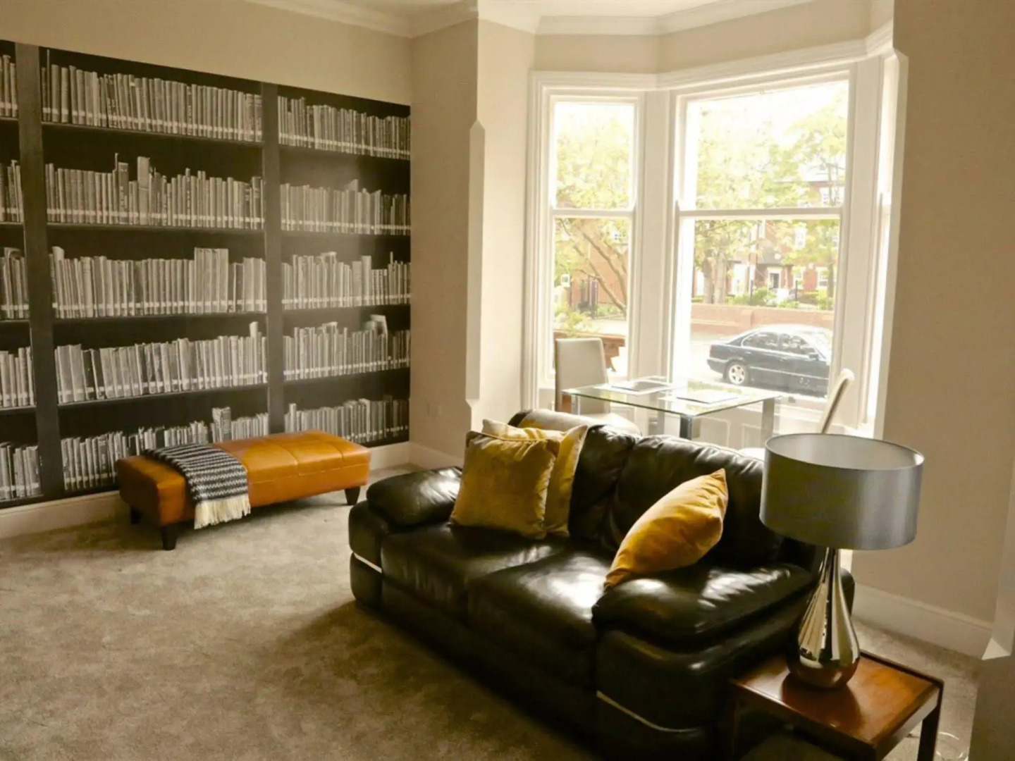 Paramount Apartments