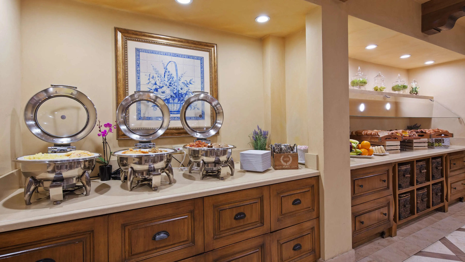 Best Western Plus Sunset Plaza Hotel