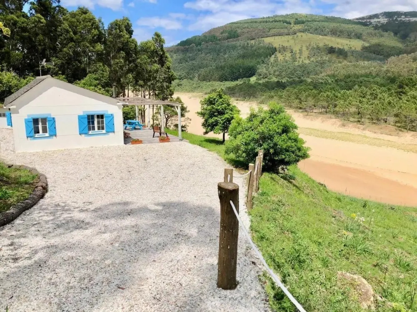 Casa Rural con Piscina y Vistas al Volcan Lanzar
