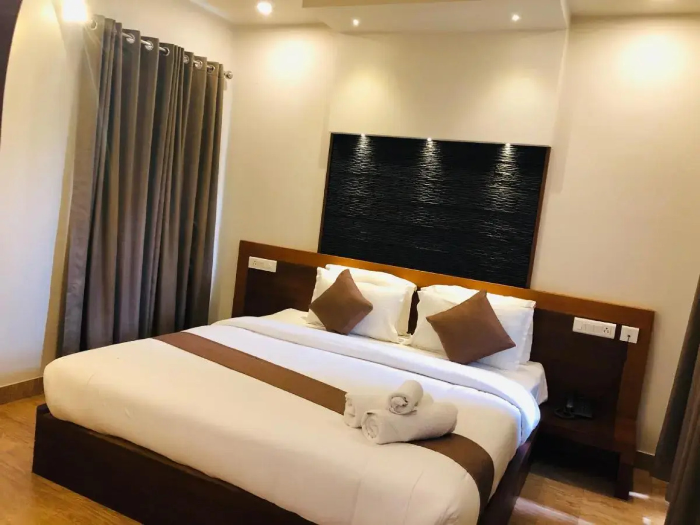 Sandalo Castle Resorts