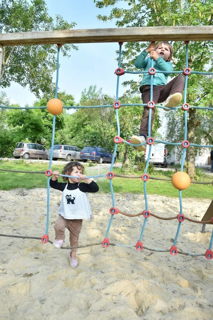 Camping Le Petit Lion - Gites