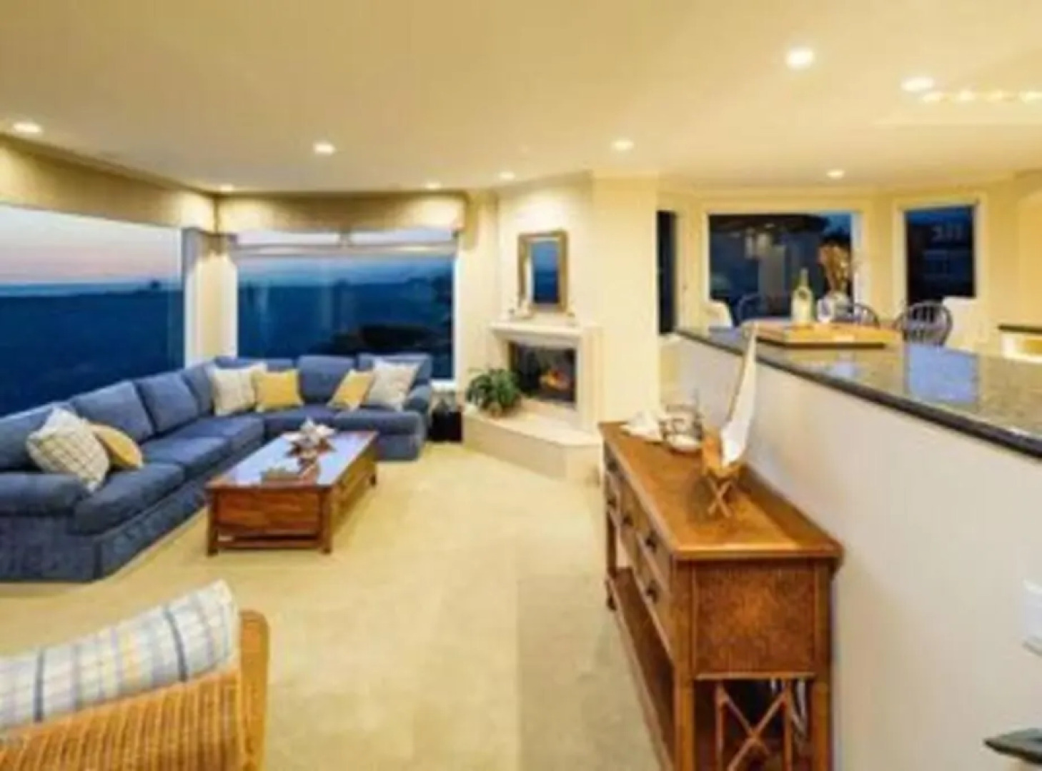 Stunning Hollywood Beach Ocean Front Home-0xnard