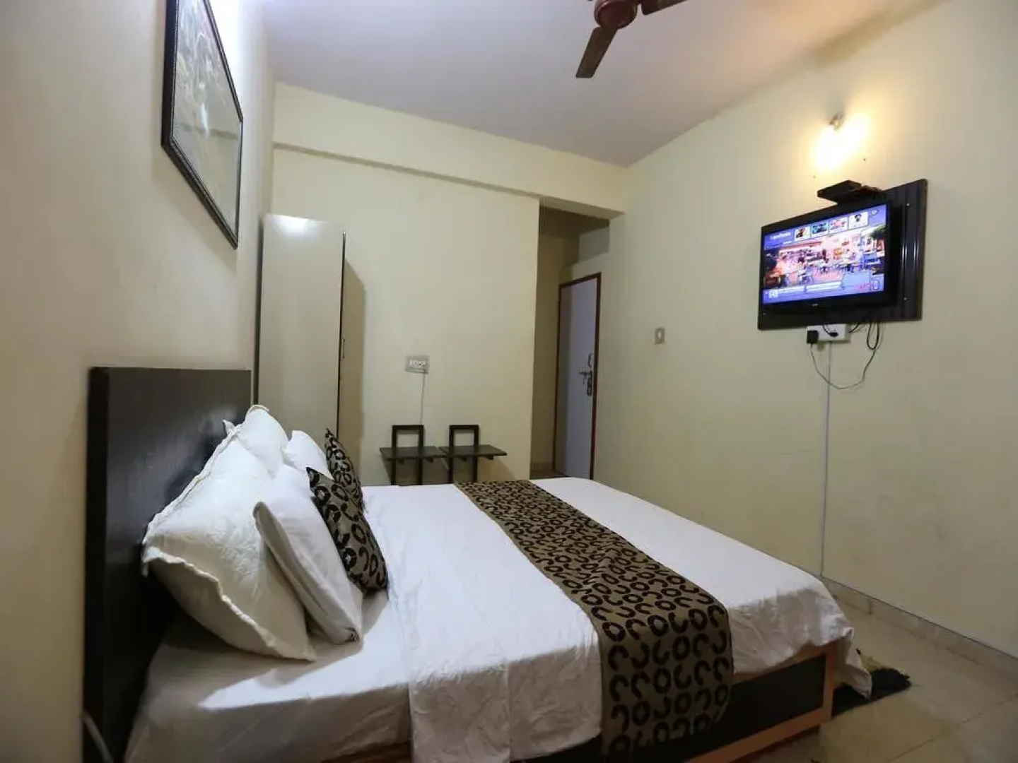 OYO Rooms Sanganva Chowk Trikon Baugh