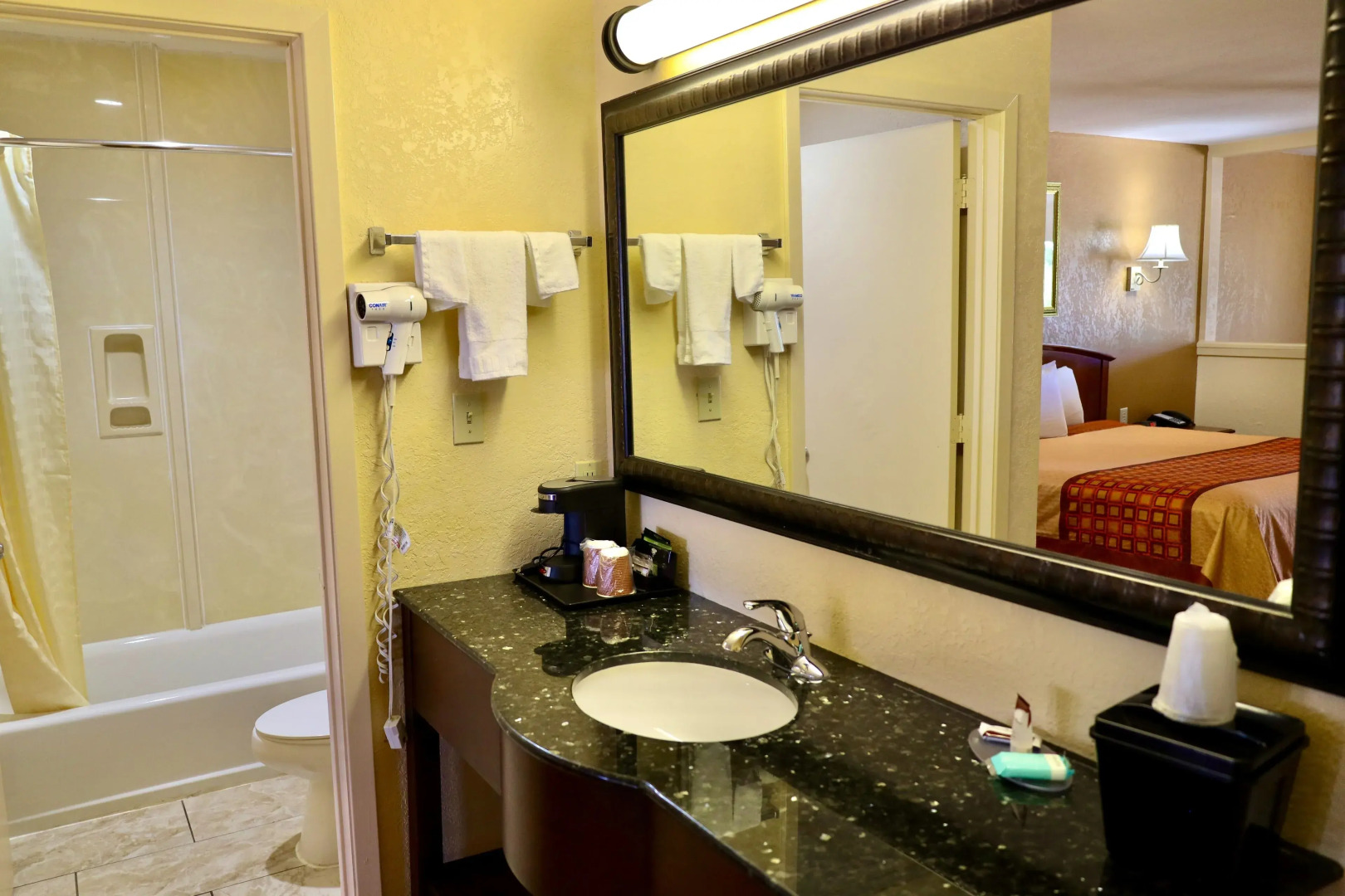 Regency Inn & Suites