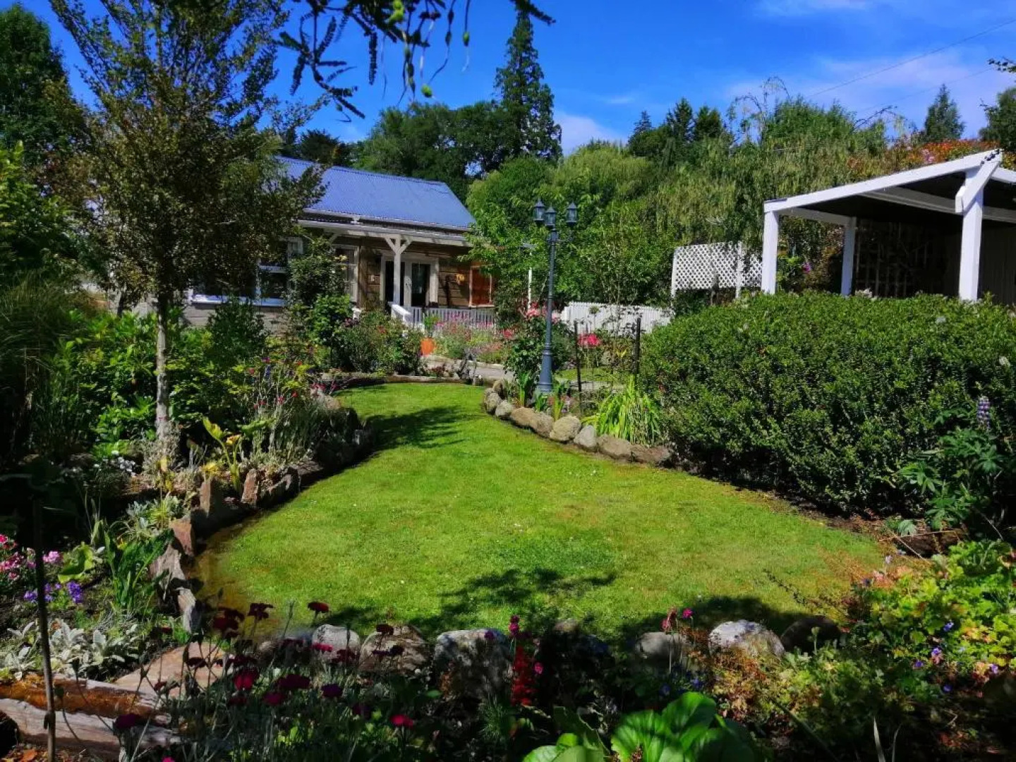 Pickled Pigeon Cottage