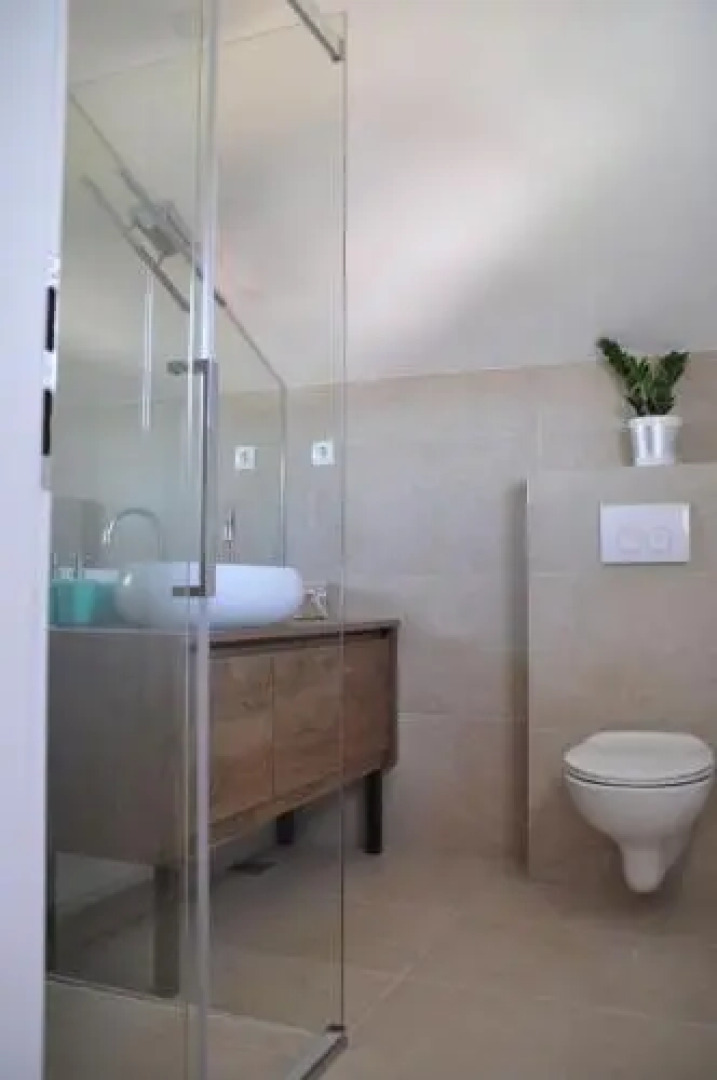 Apartment ?A piro - parking and barbecue: A1 prizemlje Kastel Novi. Riviera Split