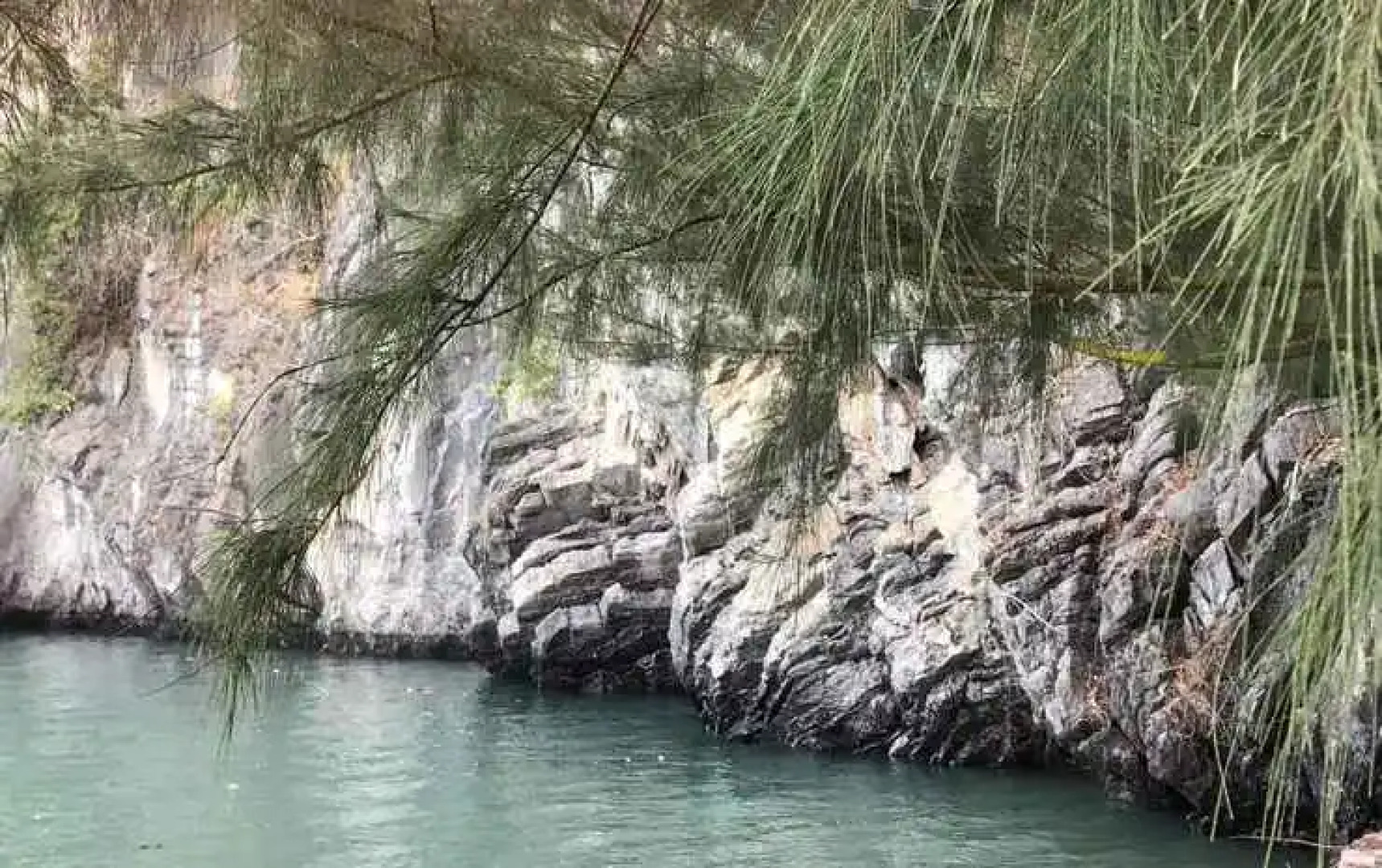 Banh Sua Island Stay