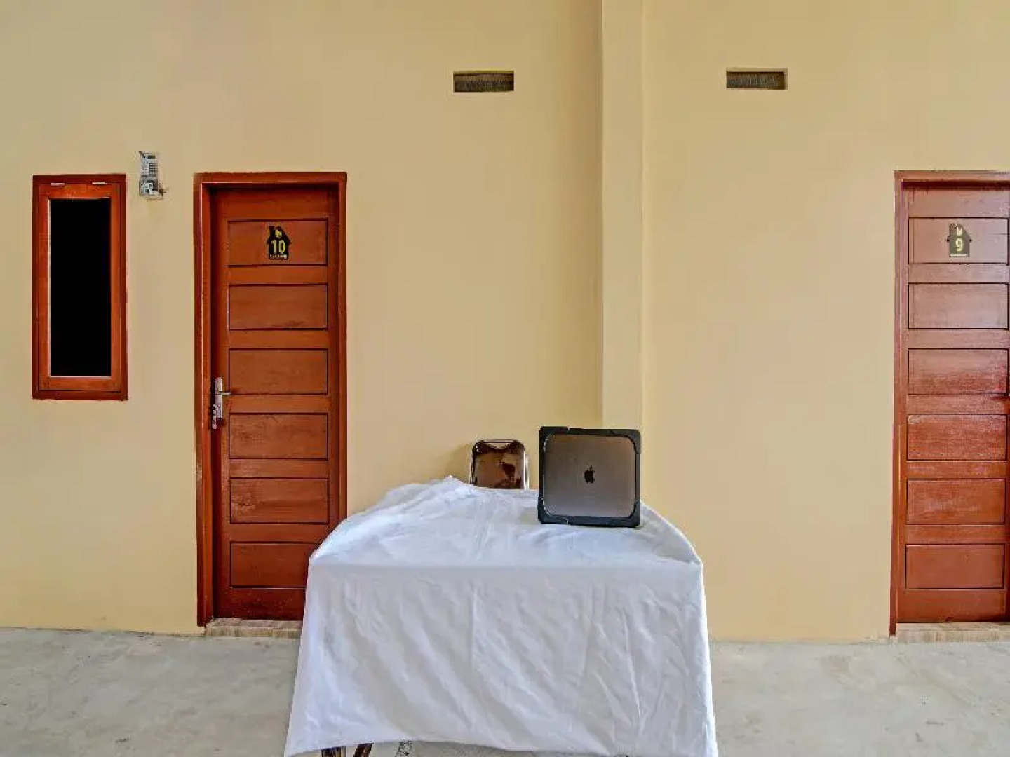 Oyo 91835 Djasur Kost