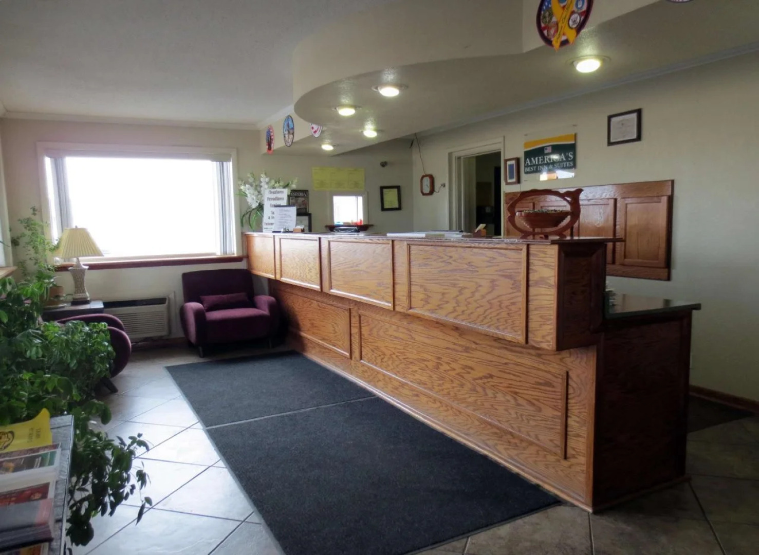 America's Best Inns & Suites