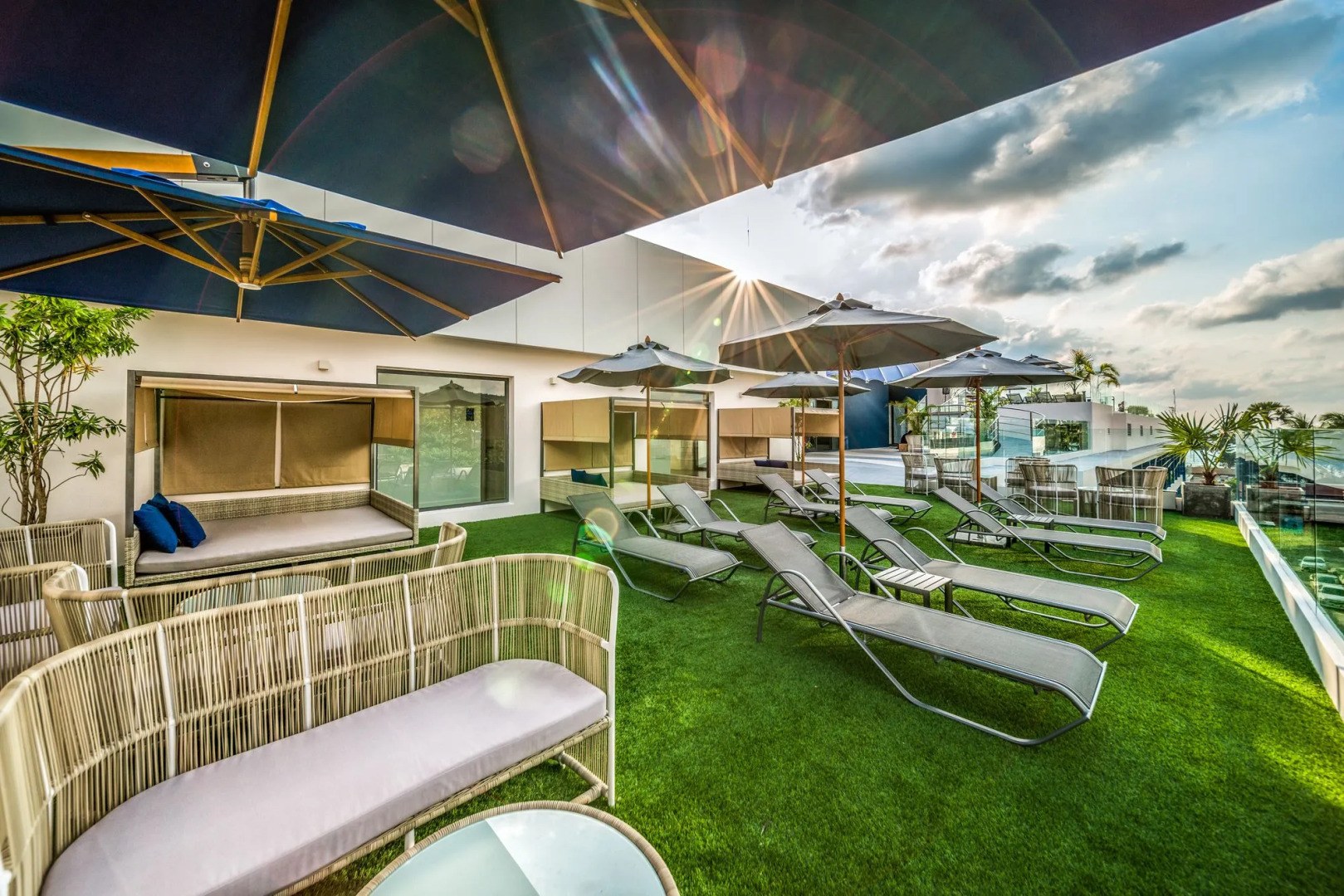 Hotel Clover Patong Phuket