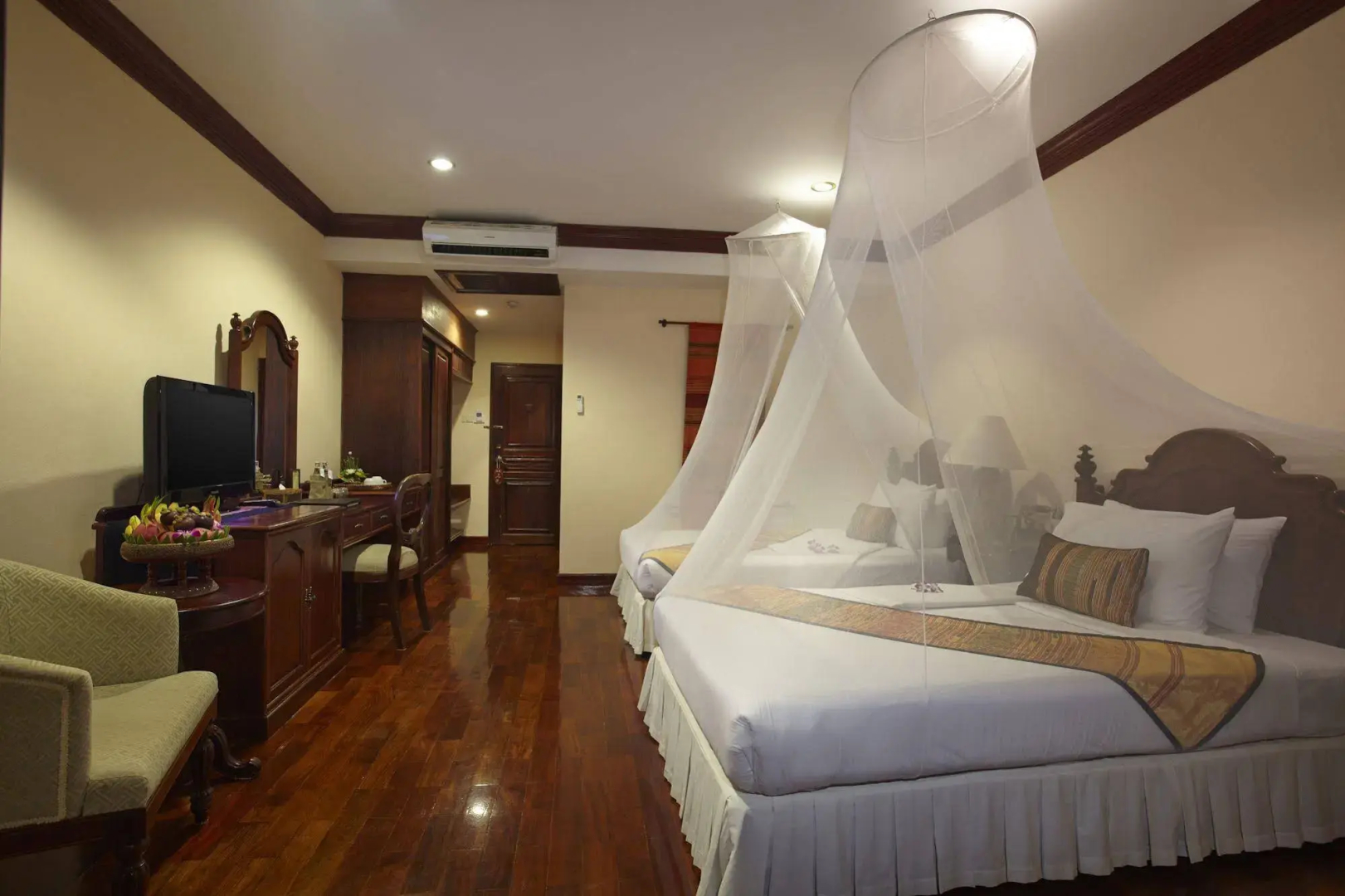 Santi Resort & Spa