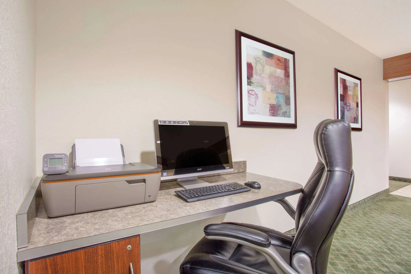 Microtel Inn & Suites by Wyndham Gassaway/Sutton