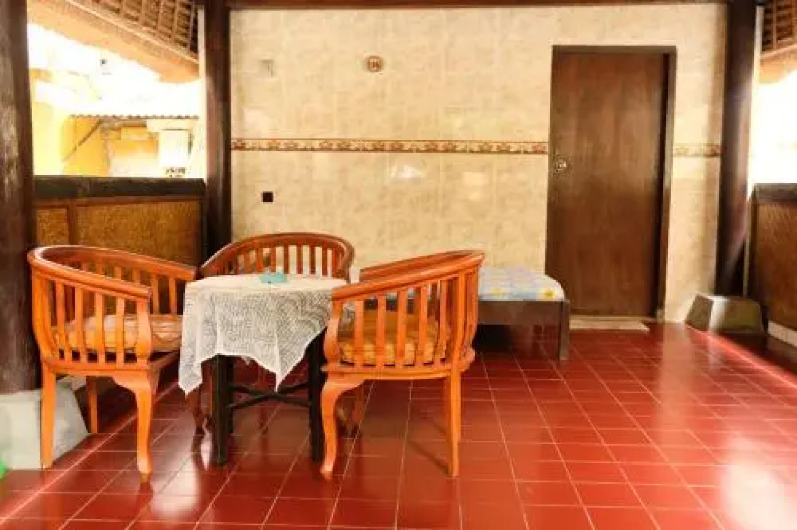 Kerti Beach Bungalow and Restaurant